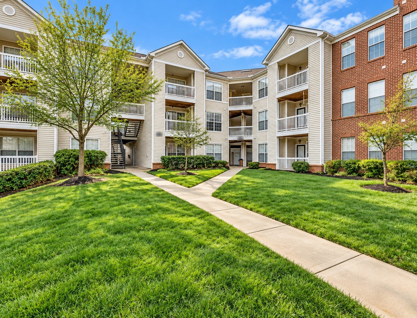 The Charlottesville Condo building and courtyard lawn